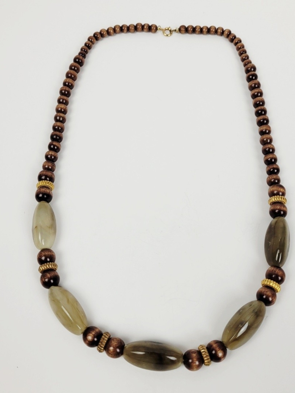 Vtg 80s~Lucite & Graduated Wood Beaded Statement Necklace~Gold Tone Spacers~24"